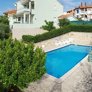Noela Apartment