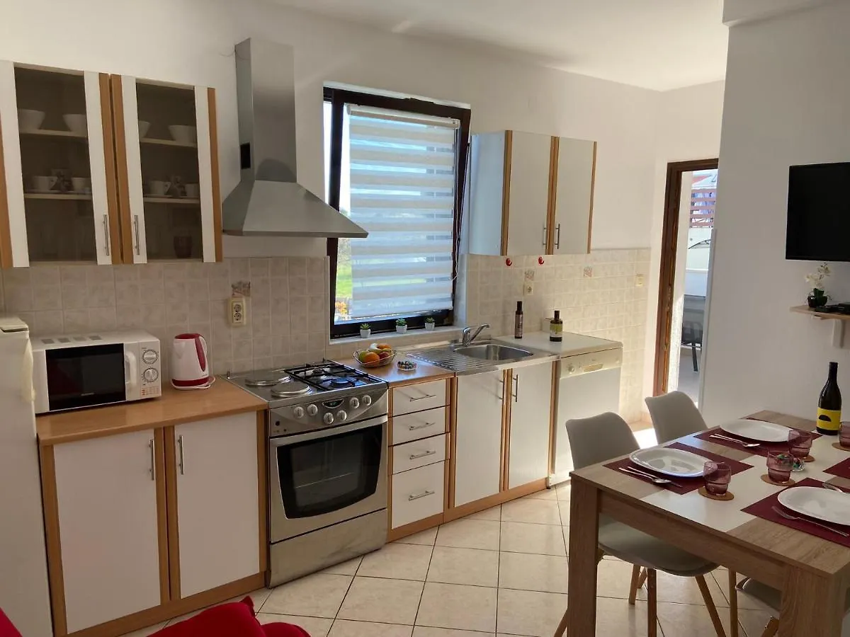 Apartment Madis & Free Bikes Pula